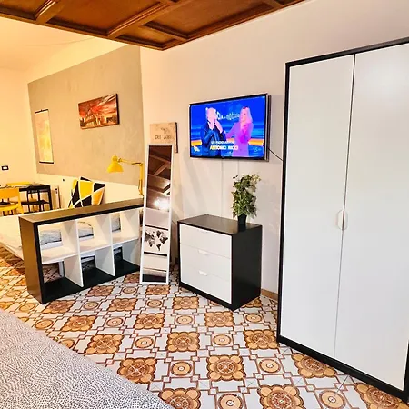 Aria Di Casa Roma